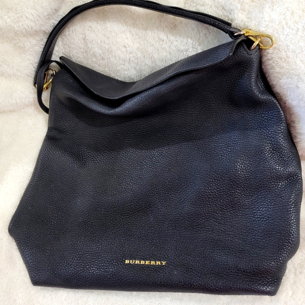 Burberry purse